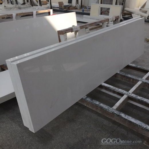 White quartz countertop