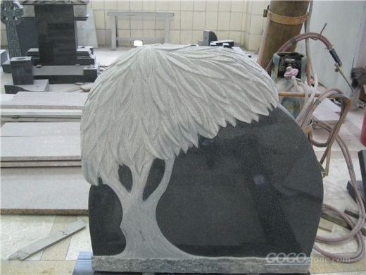 Tree shape granite monument with kerbs