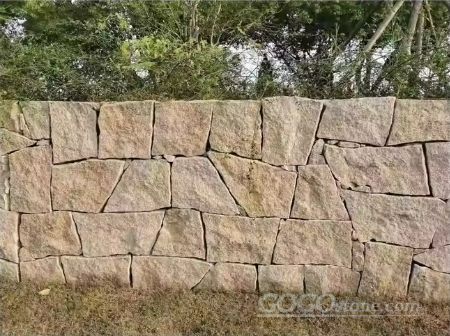 Natural Yellow Granite Courtyard Fence Wall