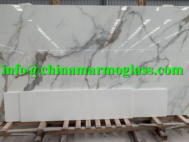 NANO GLASS CALACATTA GOLD SLABS