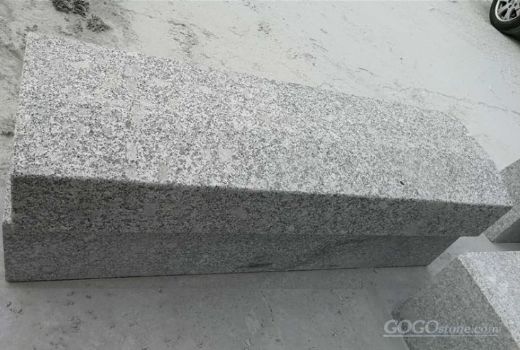 New G341,Light Grey Granite Kerbstone