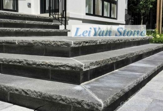 China Blue Limestone Stairs