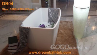 Freestanding corian bathtub