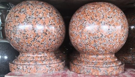 Maple Red Granite Car Parking Bollards Balls
