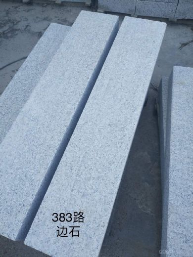 Pear Flower Granite roadside