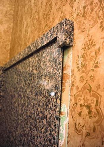 To sell Tub Surround with Trim(picture)