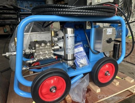 HIGH PRESSURE CLEANER